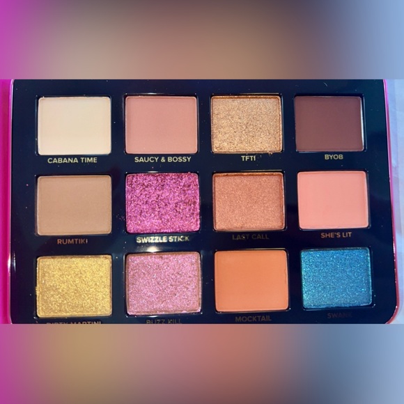 Too Faced Palm Springs Dreams Eyeshadow Tin - Pink, Green & Gold - Picture 2 of 4